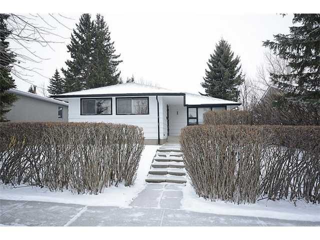 I have sold a property at 425 1 AVE NE in Airdrie
